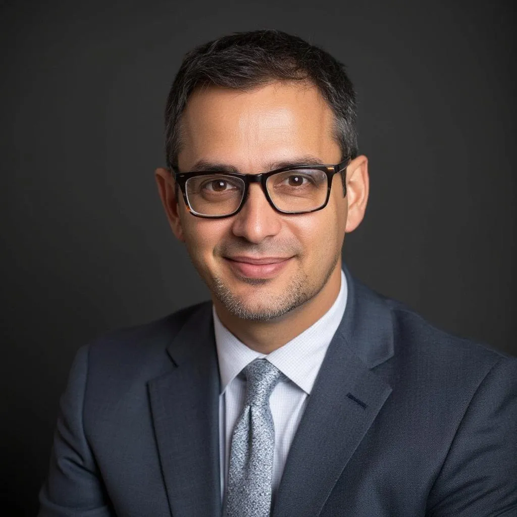 Carlos Gómez, Gerente de Auditoría